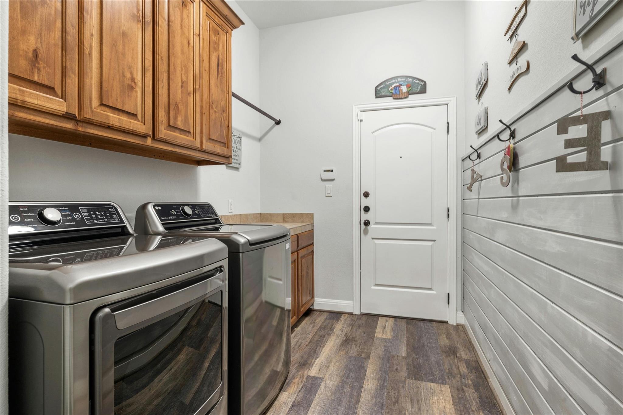 1207 Sledge Dr, Austin, TX 78734