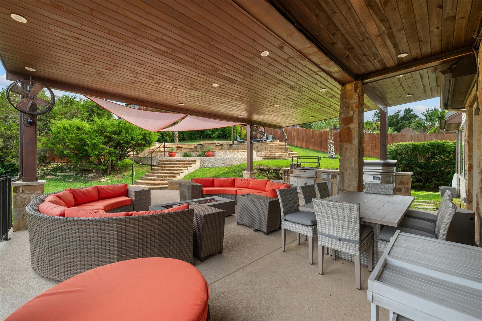 1207 Sledge Dr, Austin, TX 78734