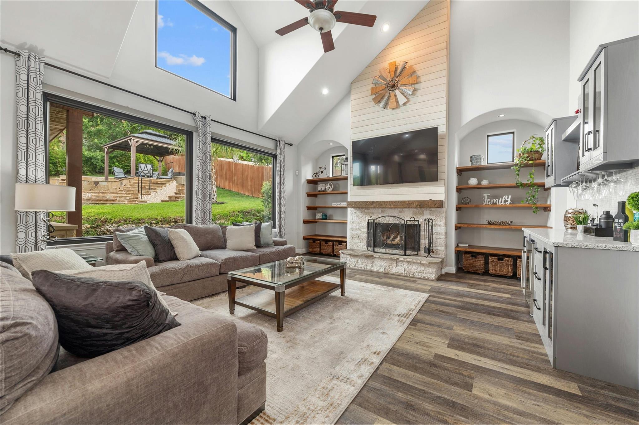 1207 Sledge Dr, Austin, TX 78734