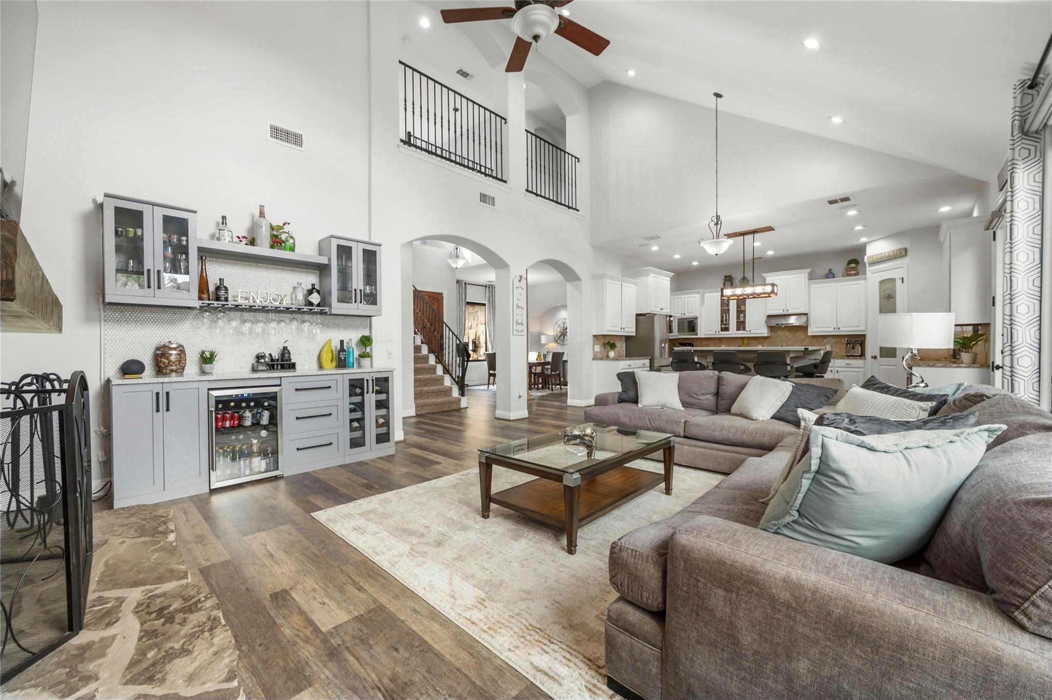 1207 Sledge Dr, Austin, TX 78734