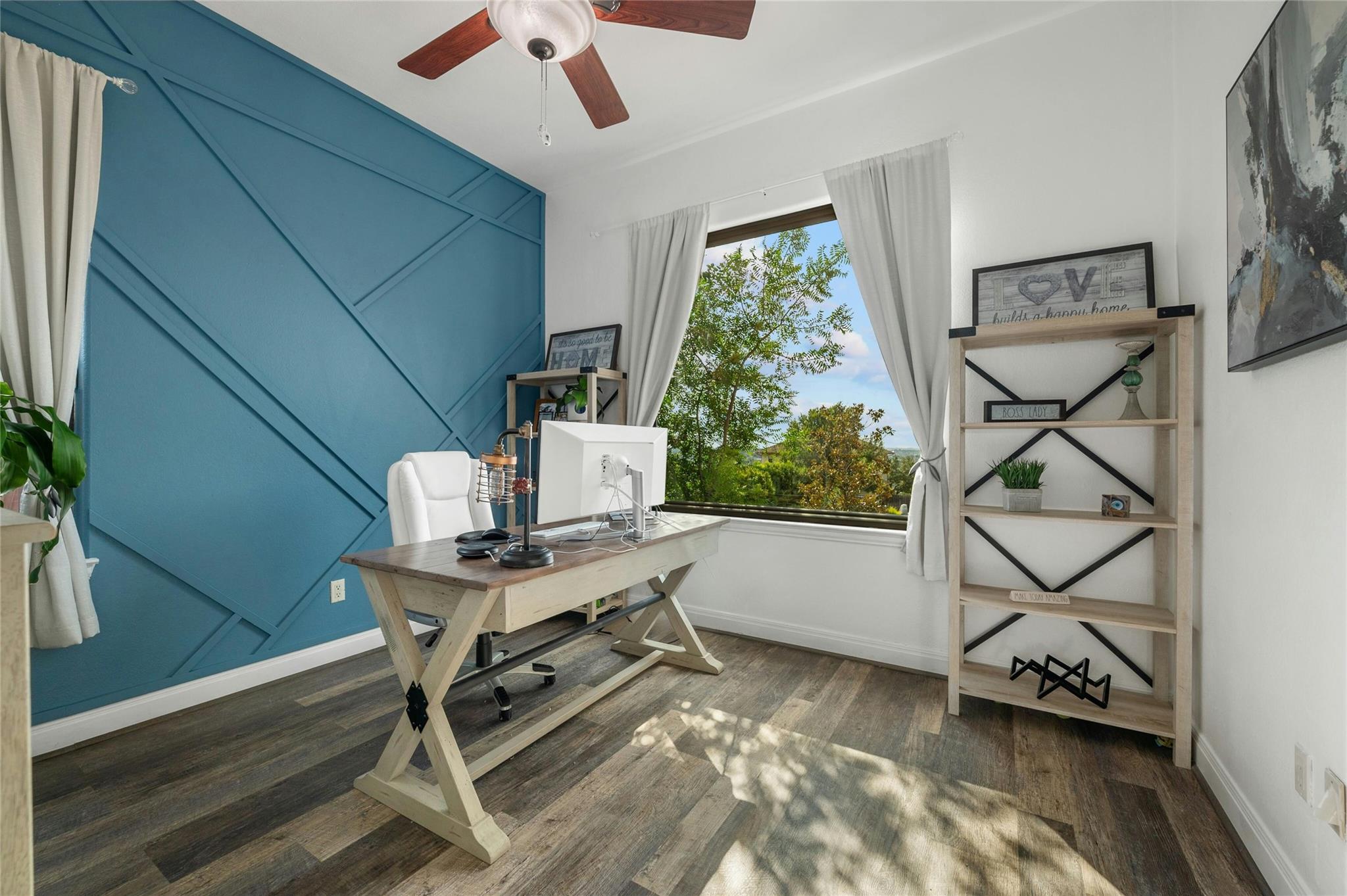 1207 Sledge Dr, Austin, TX 78734