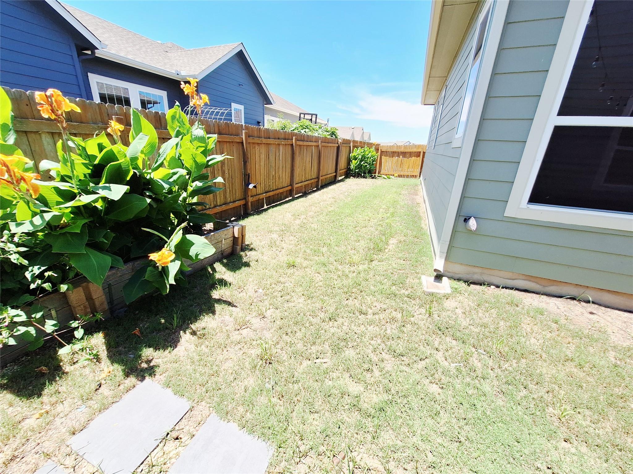 7800 Hillock Ter, Austin, TX 78744
