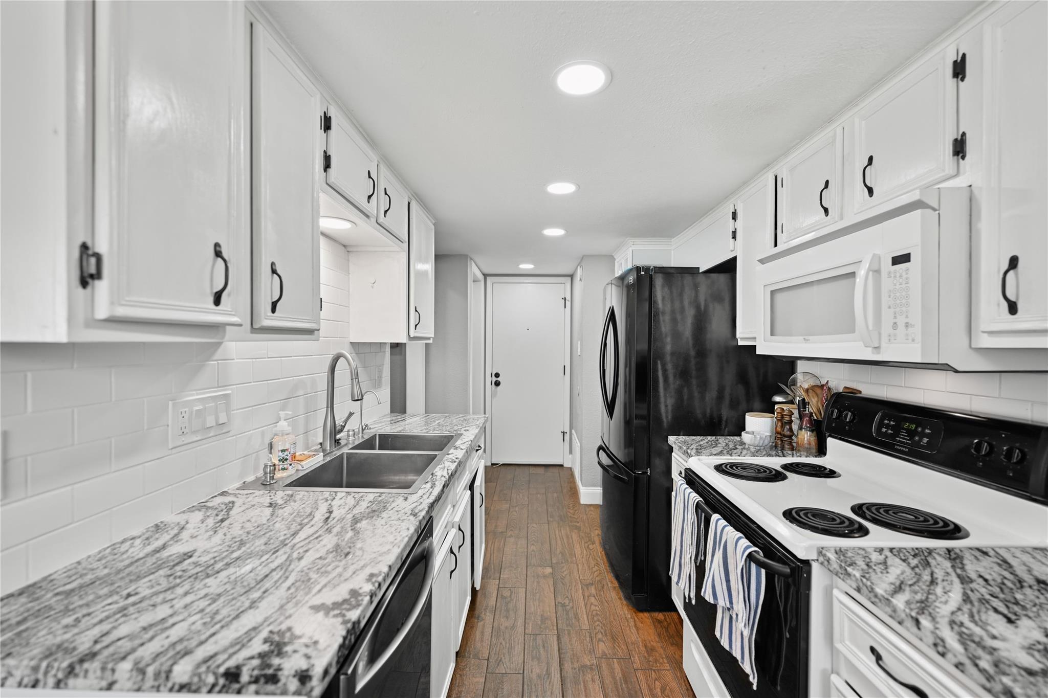 8710 Clearbrook Trl # A and B, Austin, TX 78729