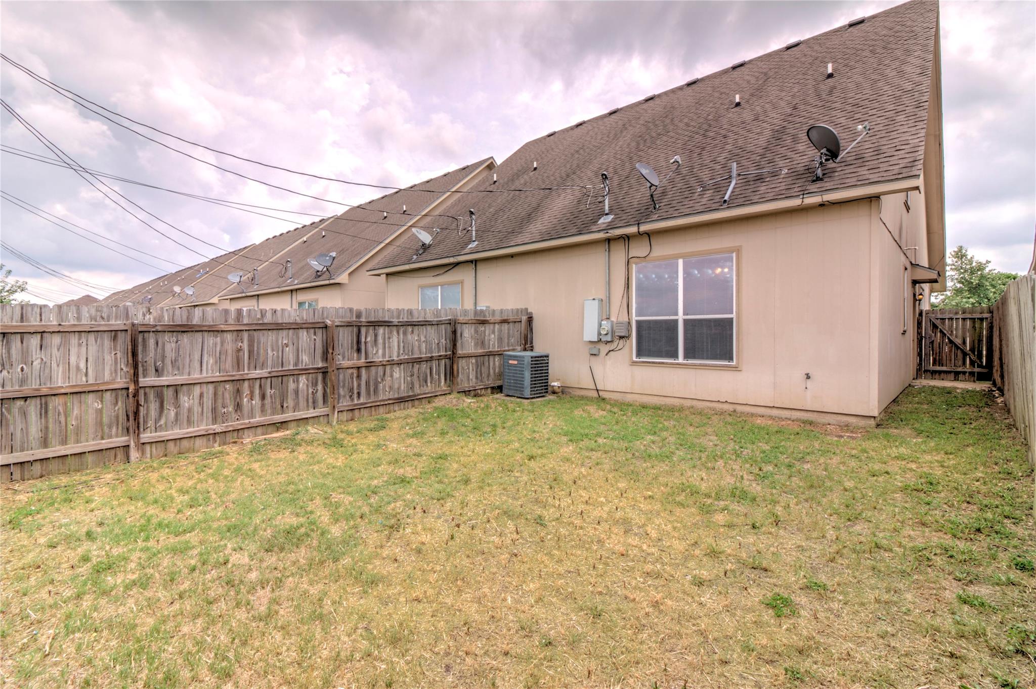 126 Sandstone Dr # D, Jarrell, TX 76537