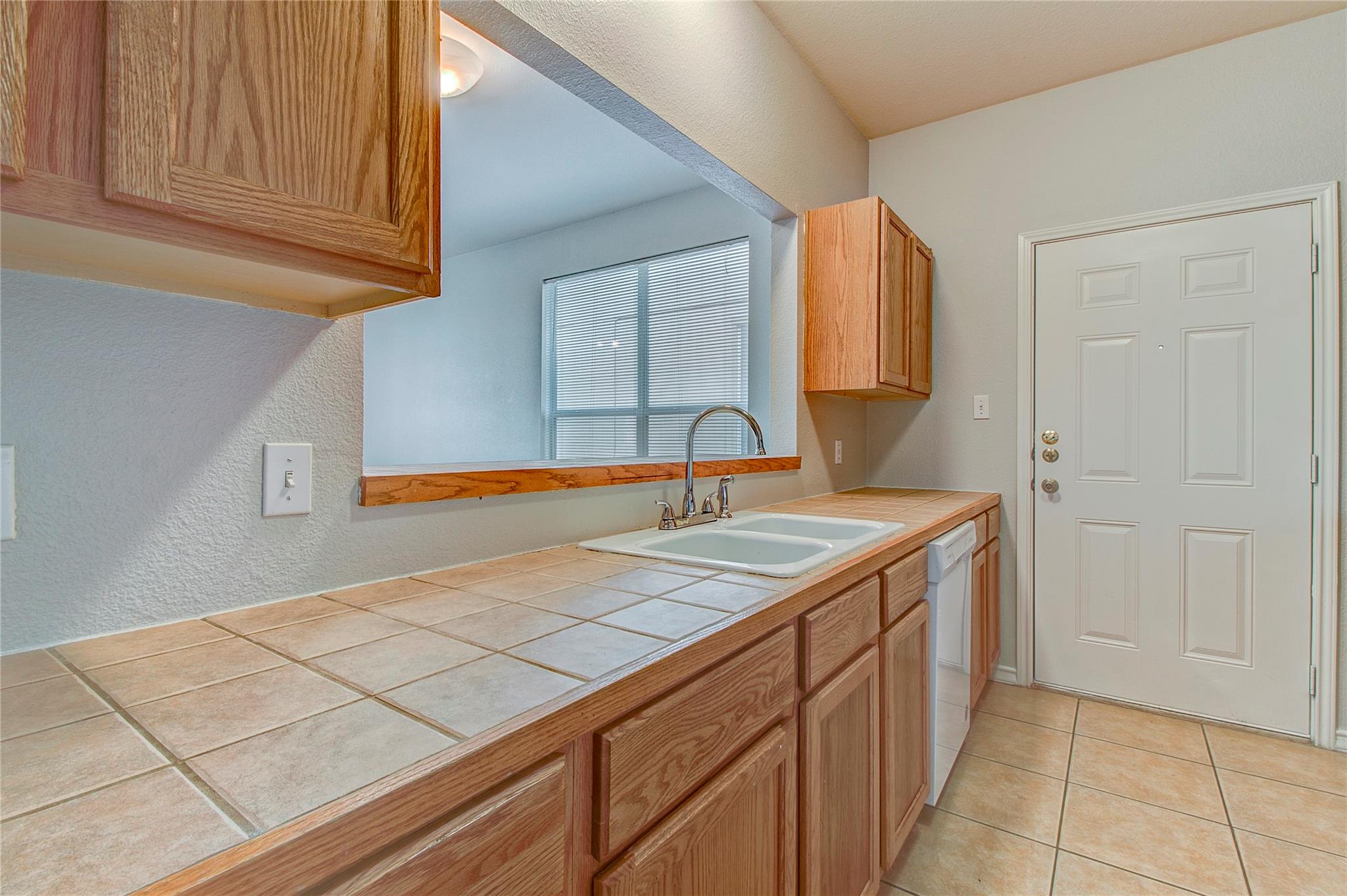 126 Sandstone Dr # D, Jarrell, TX 76537