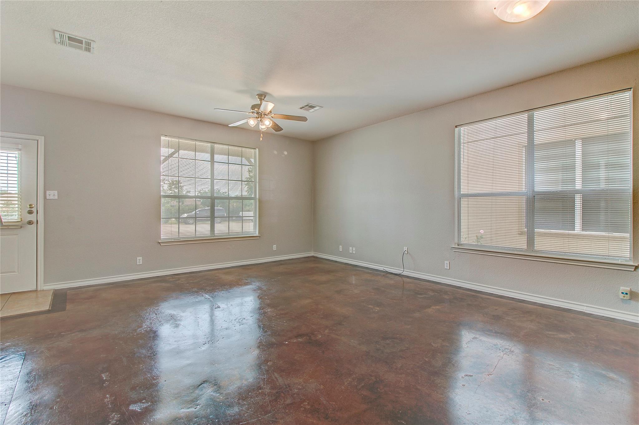 126 Sandstone Dr # D, Jarrell, TX 76537