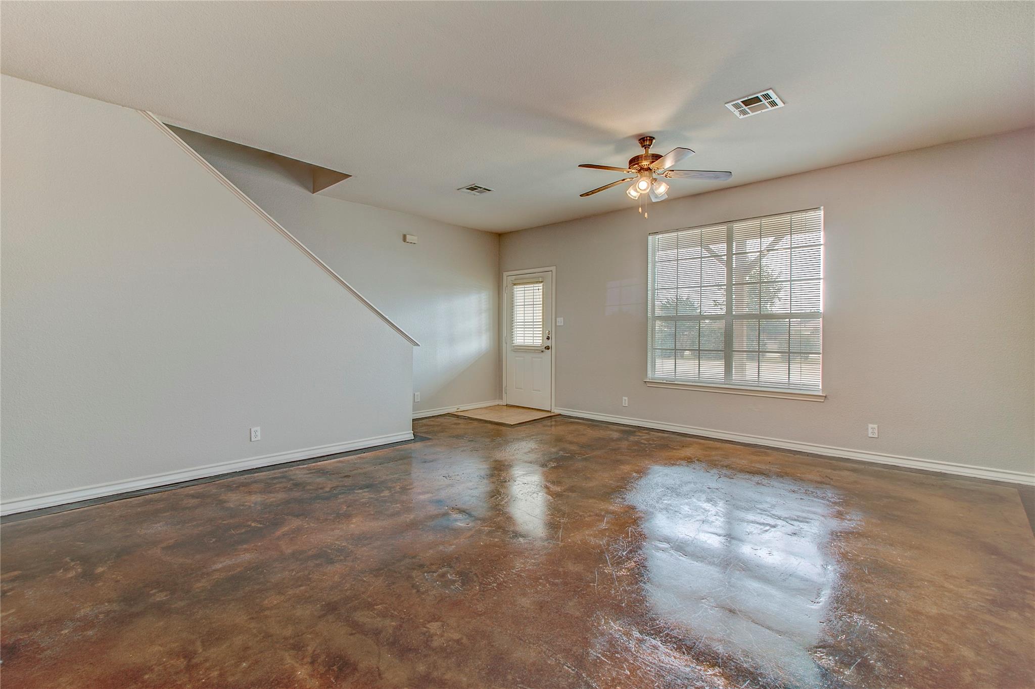126 Sandstone Dr # D, Jarrell, TX 76537