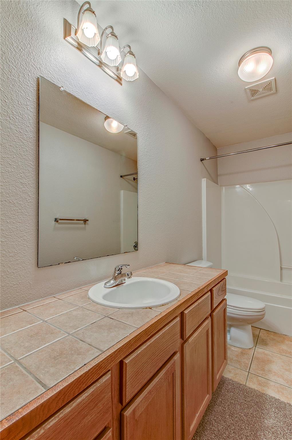 126 Sandstone Dr # D, Jarrell, TX 76537