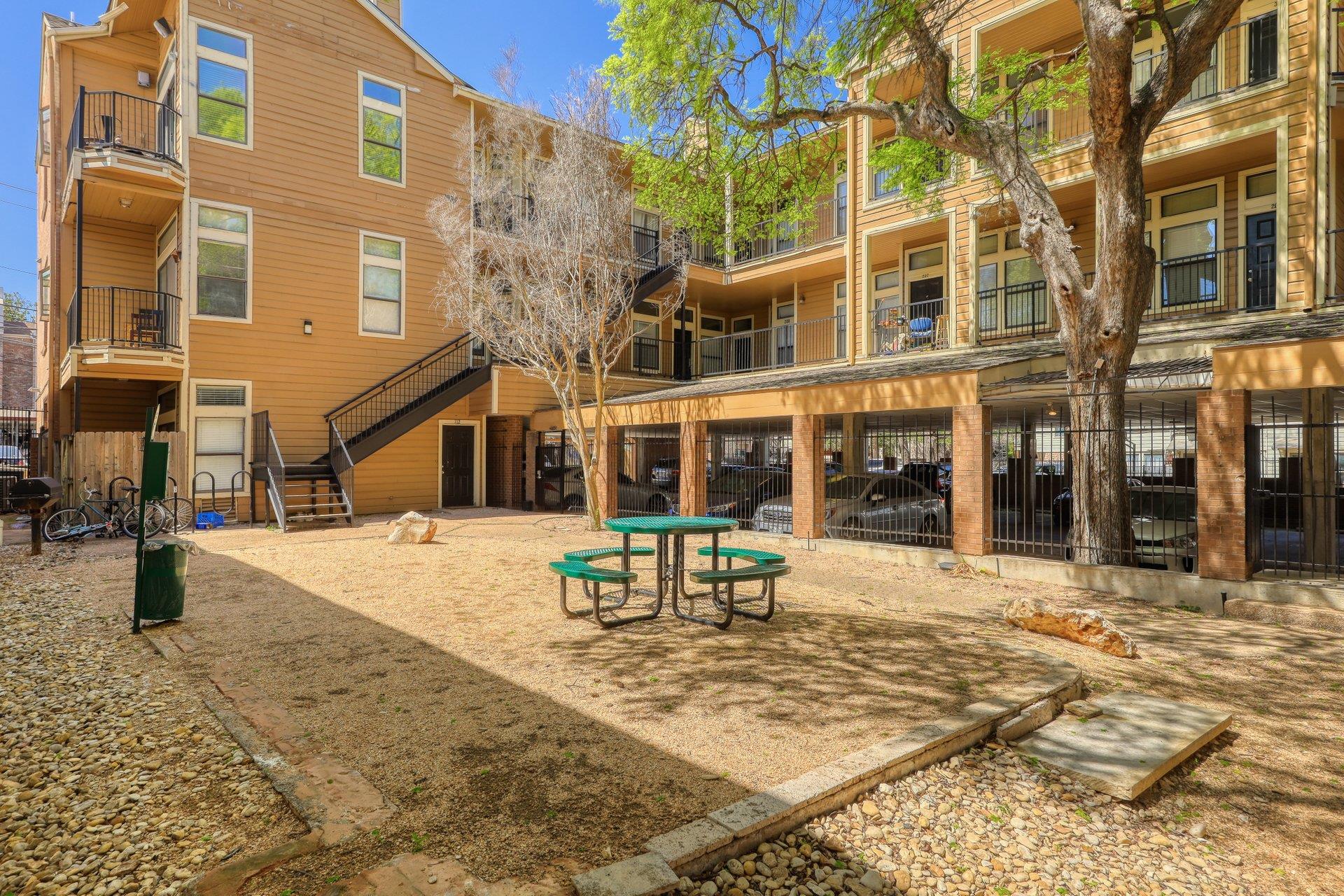 2802 Nueces St # 306, Austin, TX 78705