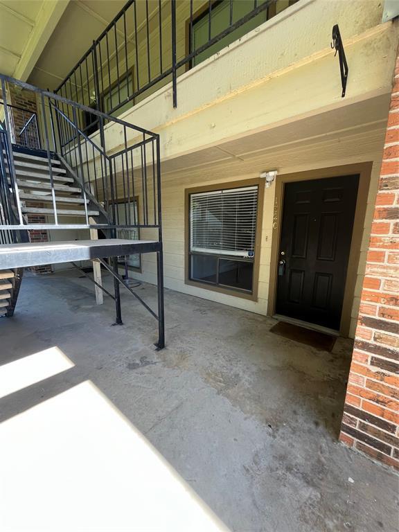1705 Crossing Pl # 132C, Austin, TX 78741
