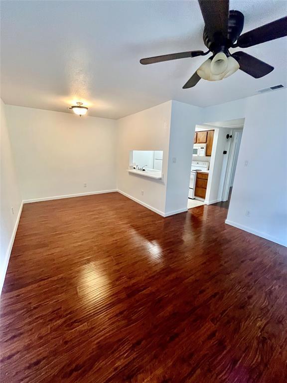 1705 Crossing Pl # 132C, Austin, TX 78741