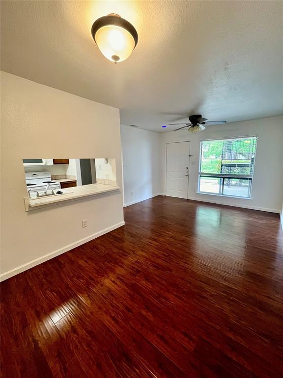 1705 Crossing Pl # 132C, Austin, TX 78741