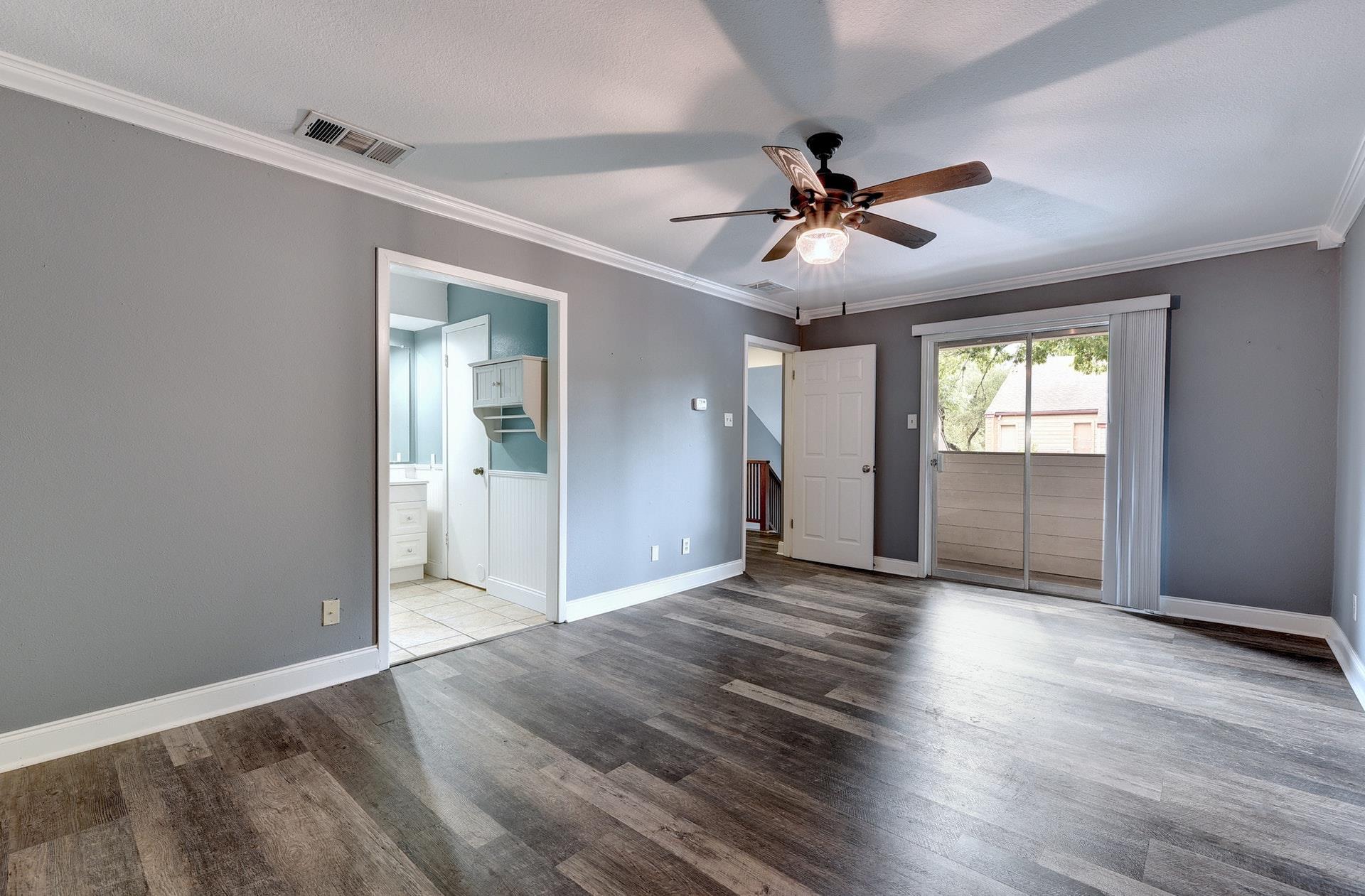 31 Marina Cir, Wimberley, TX 78676