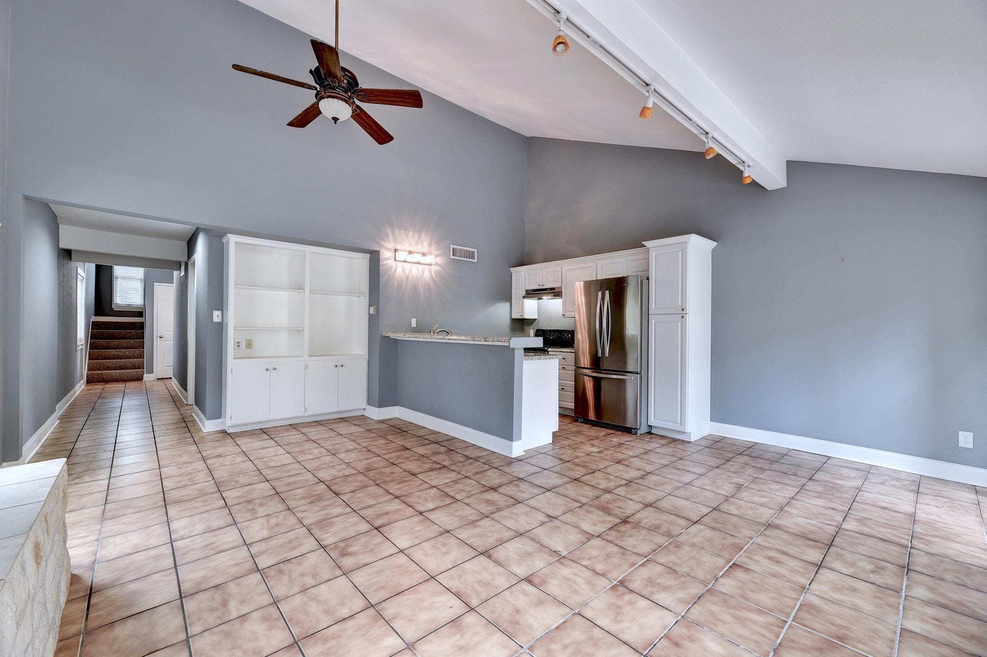 31 Marina Cir, Wimberley, TX 78676