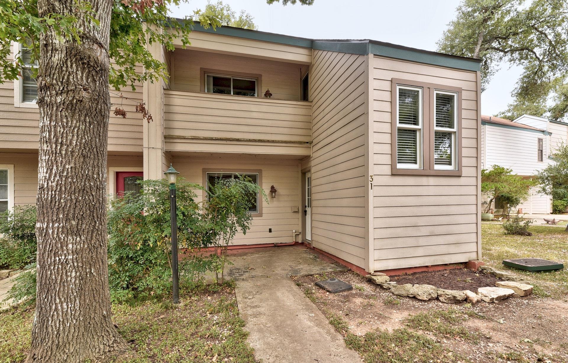 31 Marina Cir, Wimberley, TX 78676