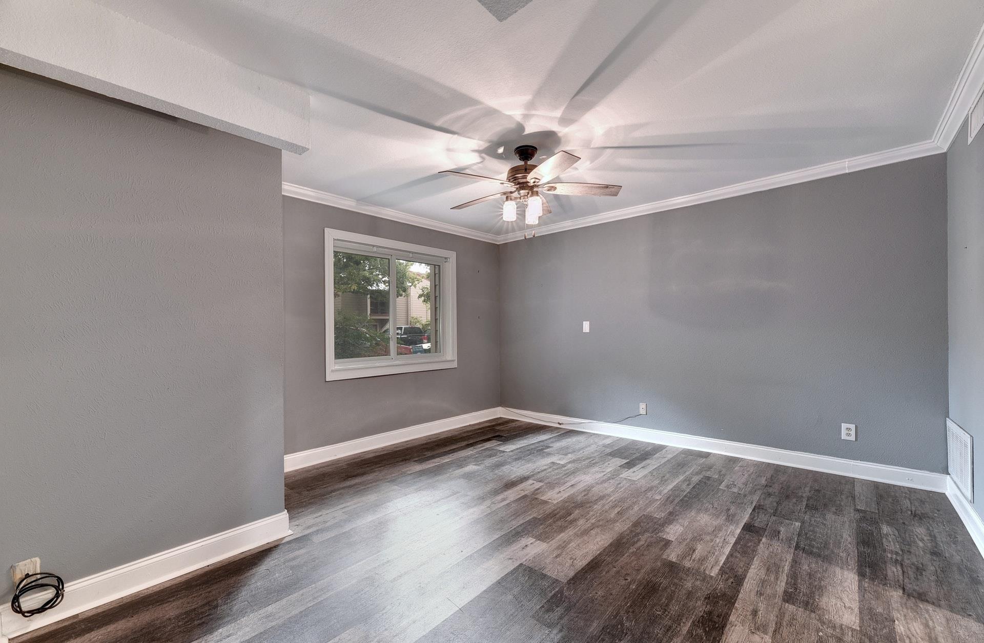 31 Marina Cir, Wimberley, TX 78676