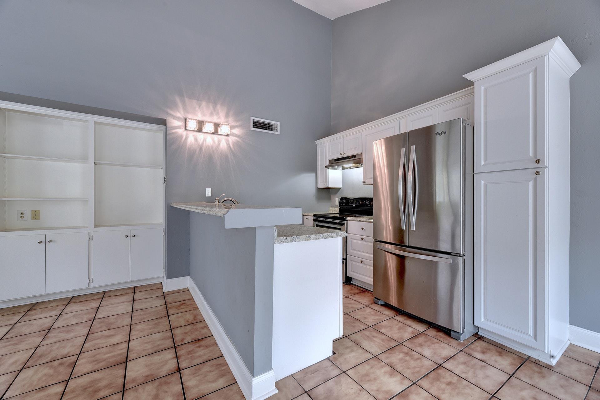 31 Marina Cir, Wimberley, TX 78676