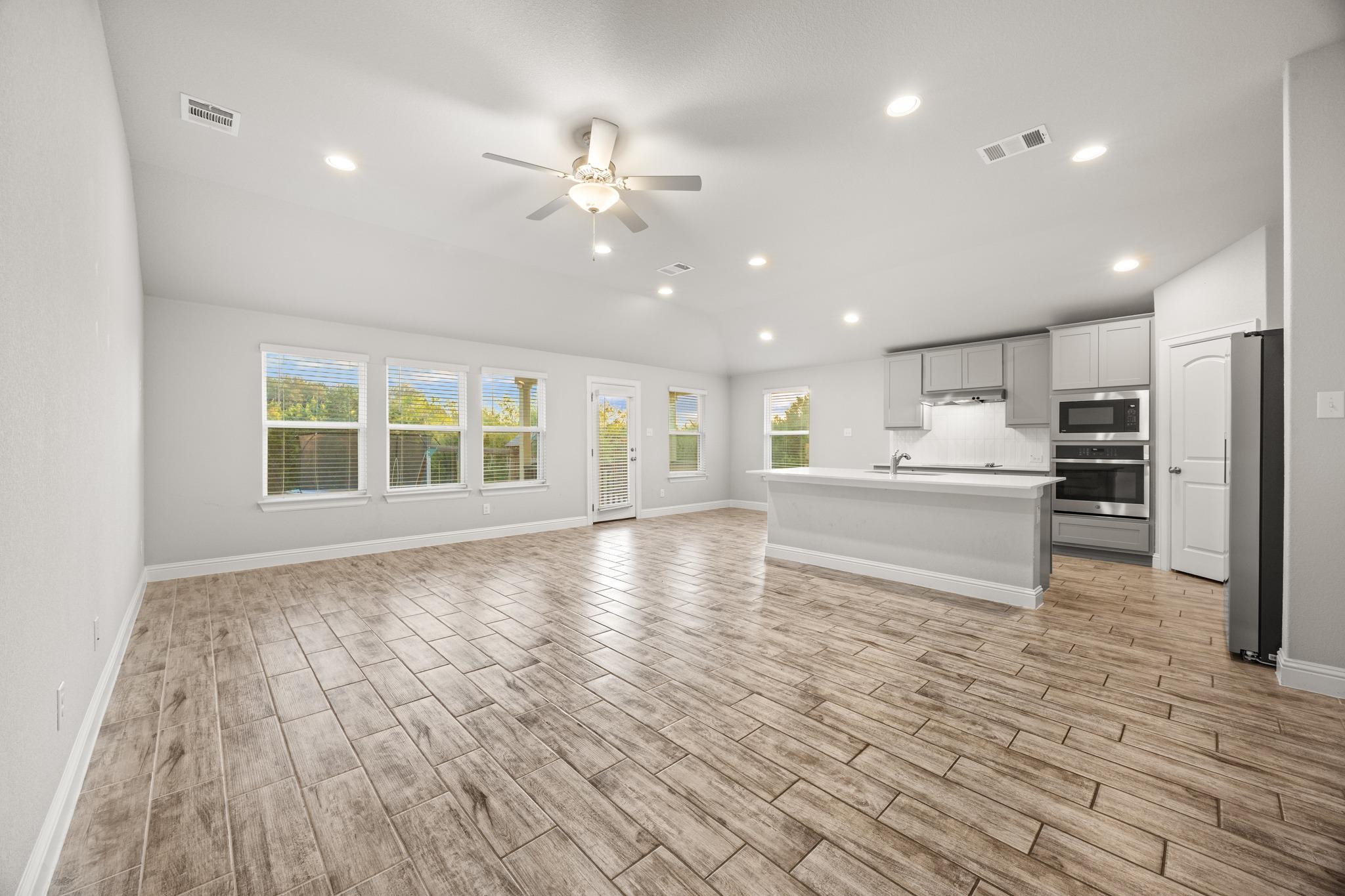 21807 Osage Ln, Lago Vista, TX 78645