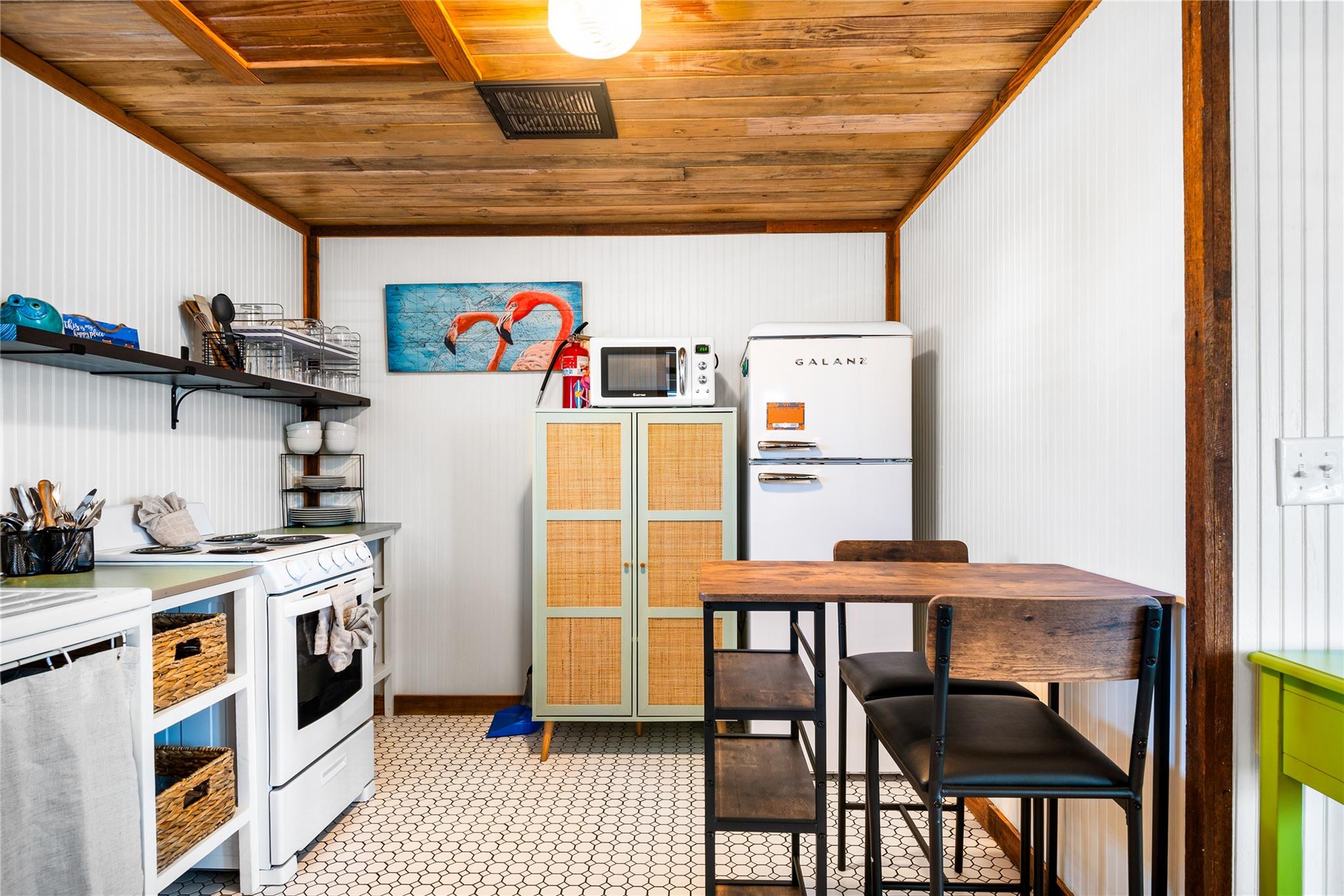 340 N Alister St # 3, Port Aransas, TX 78373