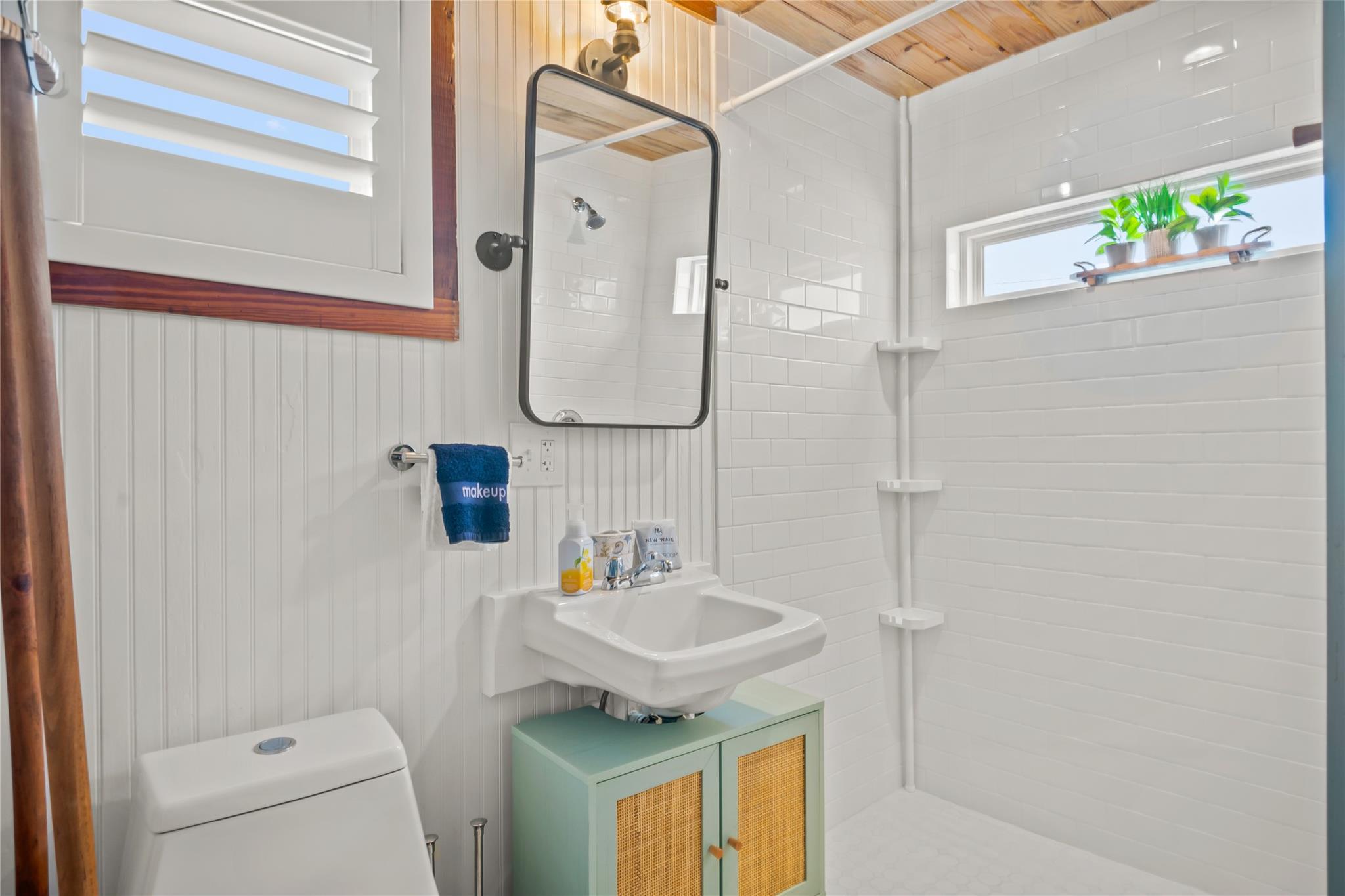 340 N Alister St # 3, Port Aransas, TX 78373