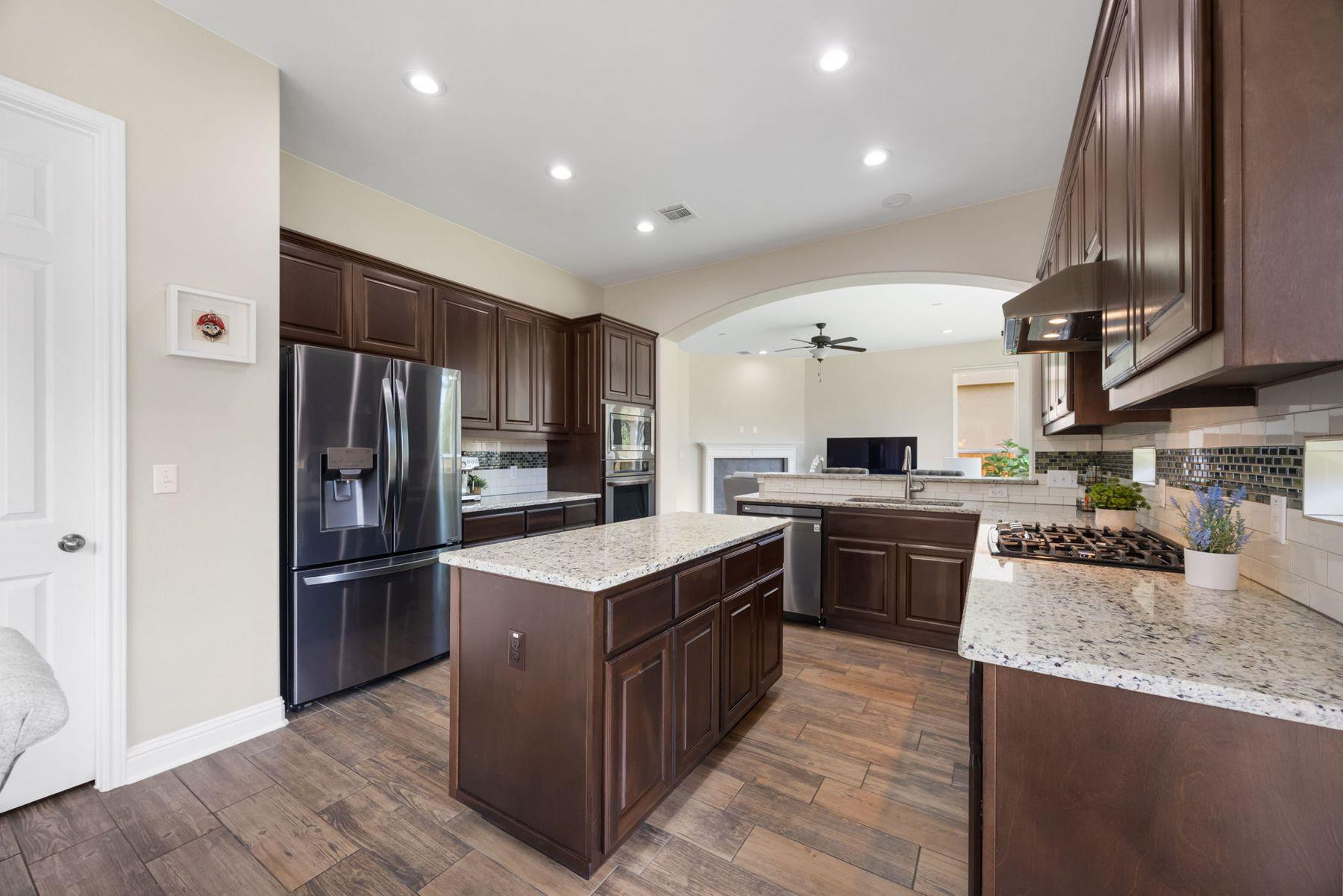 5221 Rain Lily Dr, Austin, TX 78739