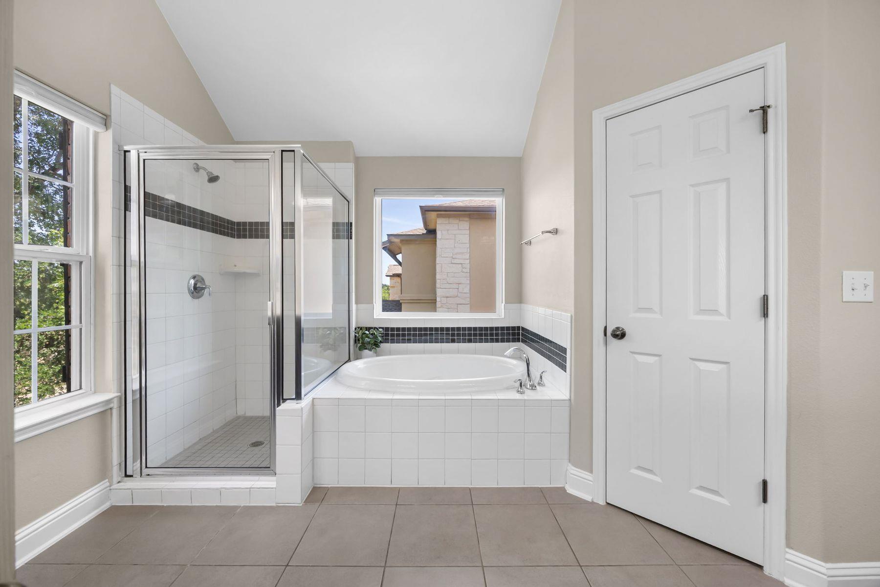 5221 Rain Lily Dr, Austin, TX 78739