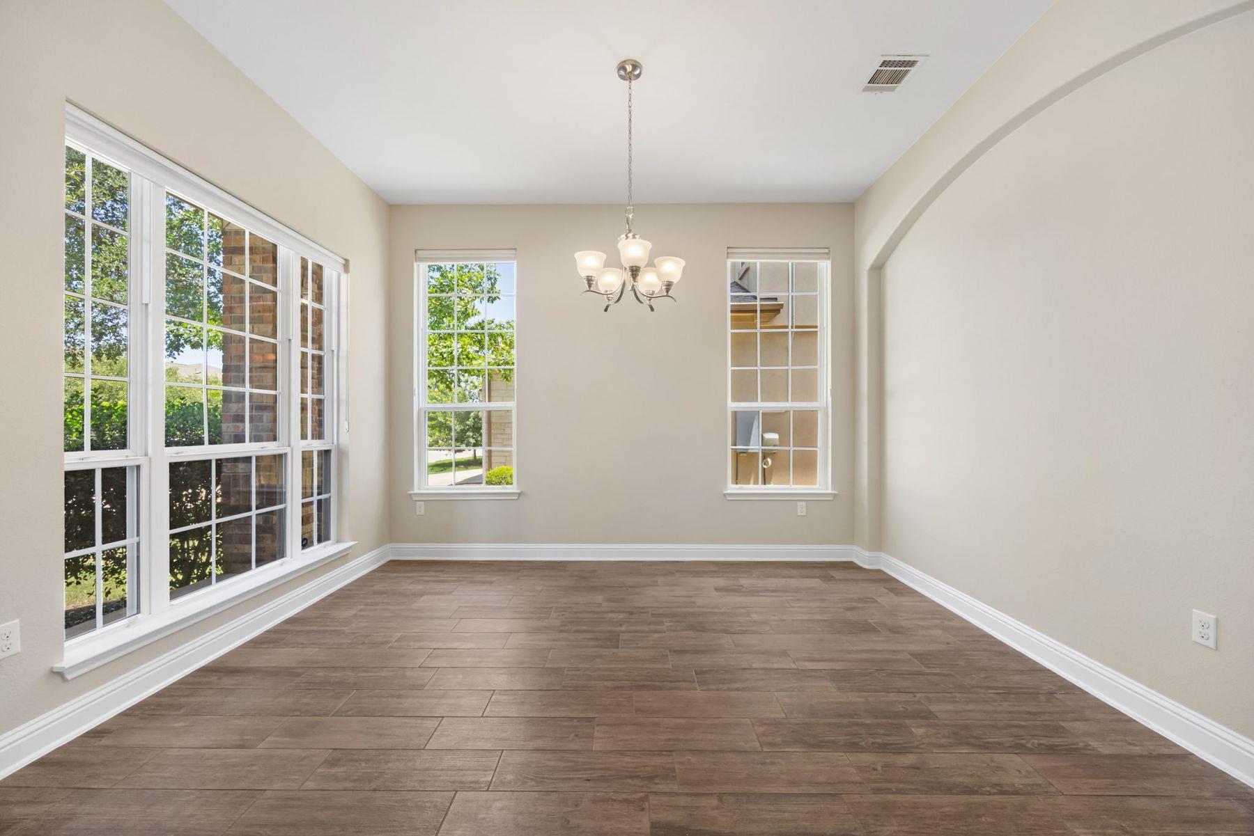 5221 Rain Lily Dr, Austin, TX 78739