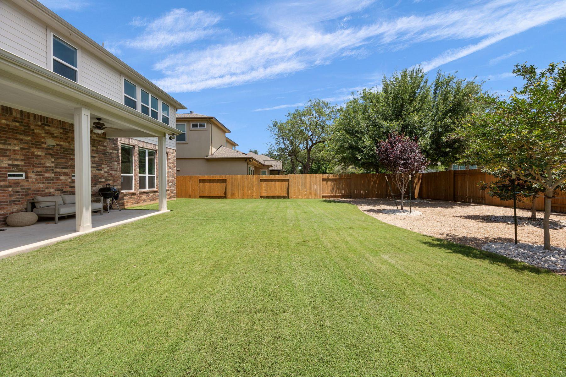 5221 Rain Lily Dr, Austin, TX 78739