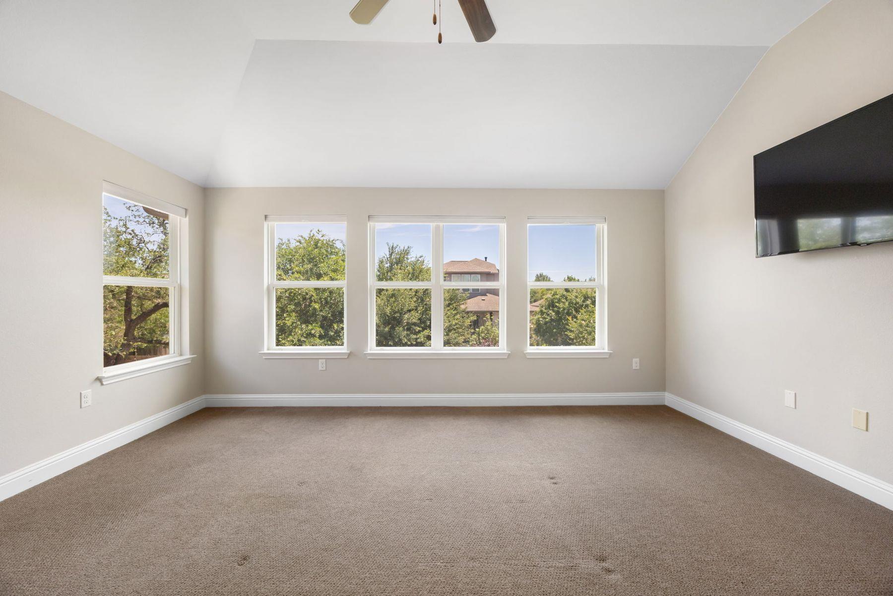 5221 Rain Lily Dr, Austin, TX 78739