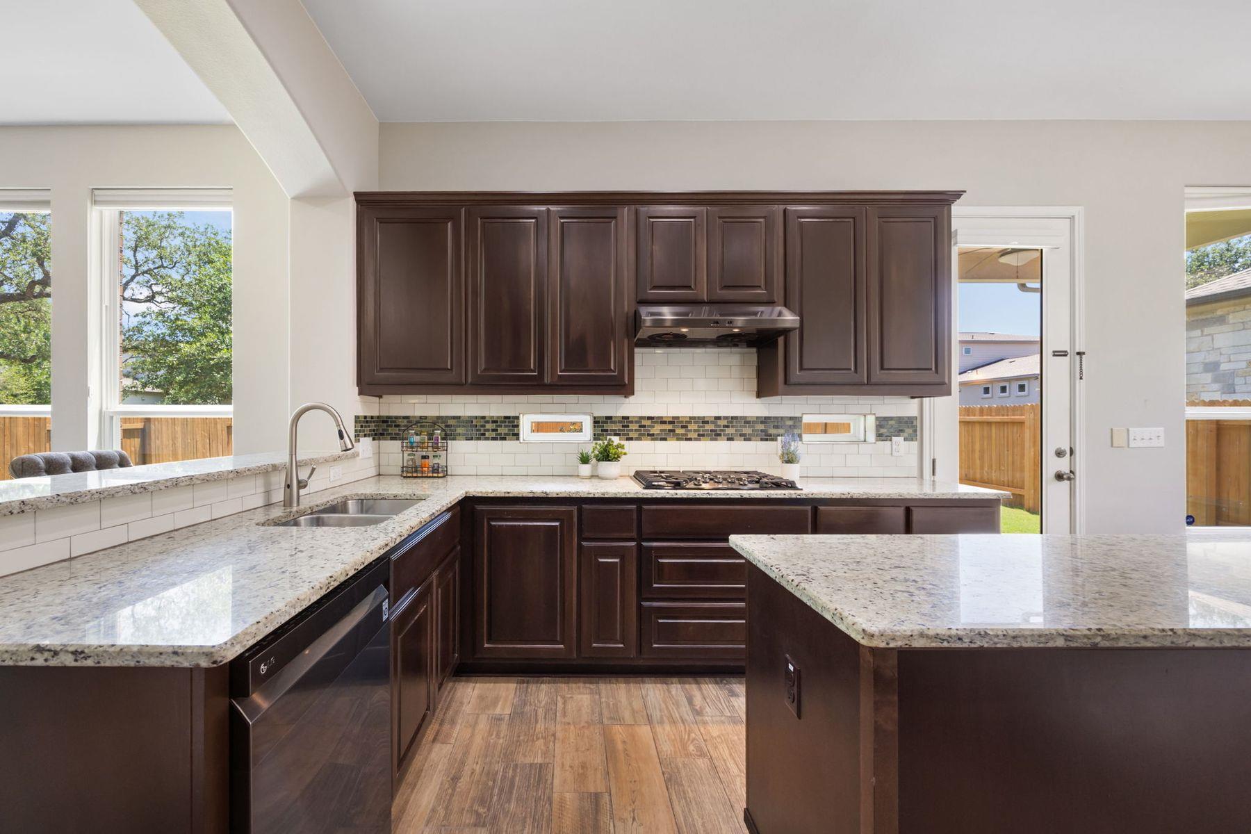 5221 Rain Lily Dr, Austin, TX 78739