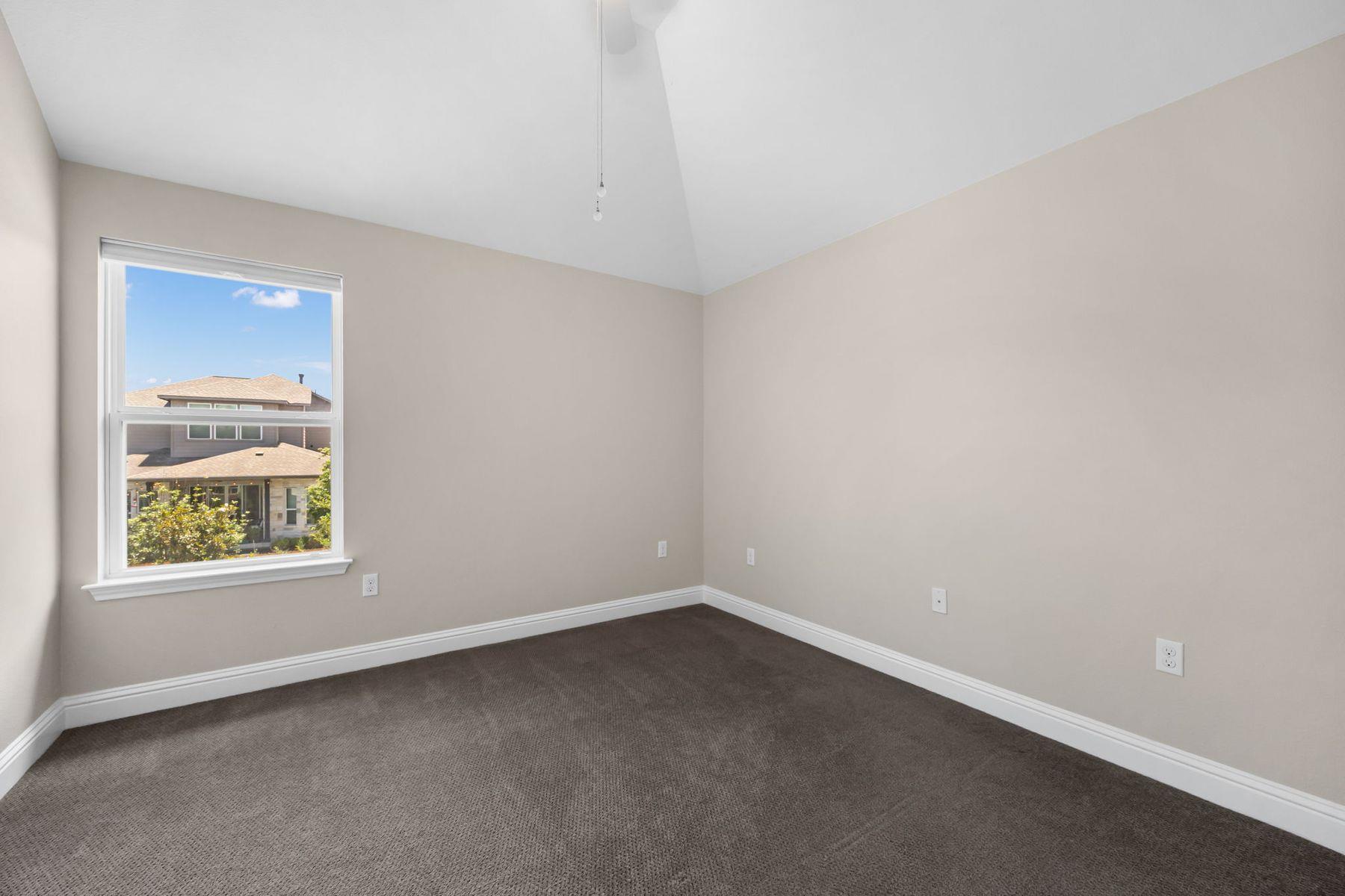 5221 Rain Lily Dr, Austin, TX 78739