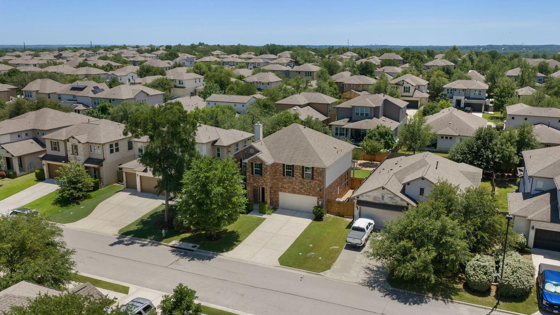 5221 Rain Lily Dr, Austin, TX 78739