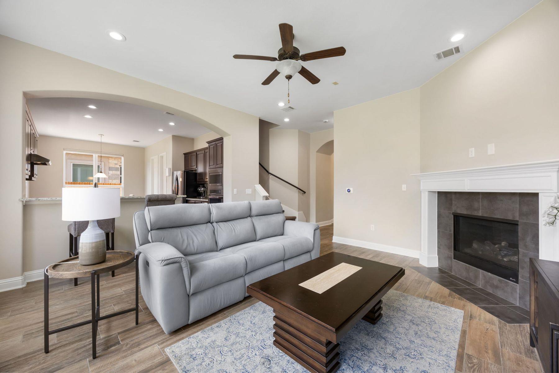 5221 Rain Lily Dr, Austin, TX 78739