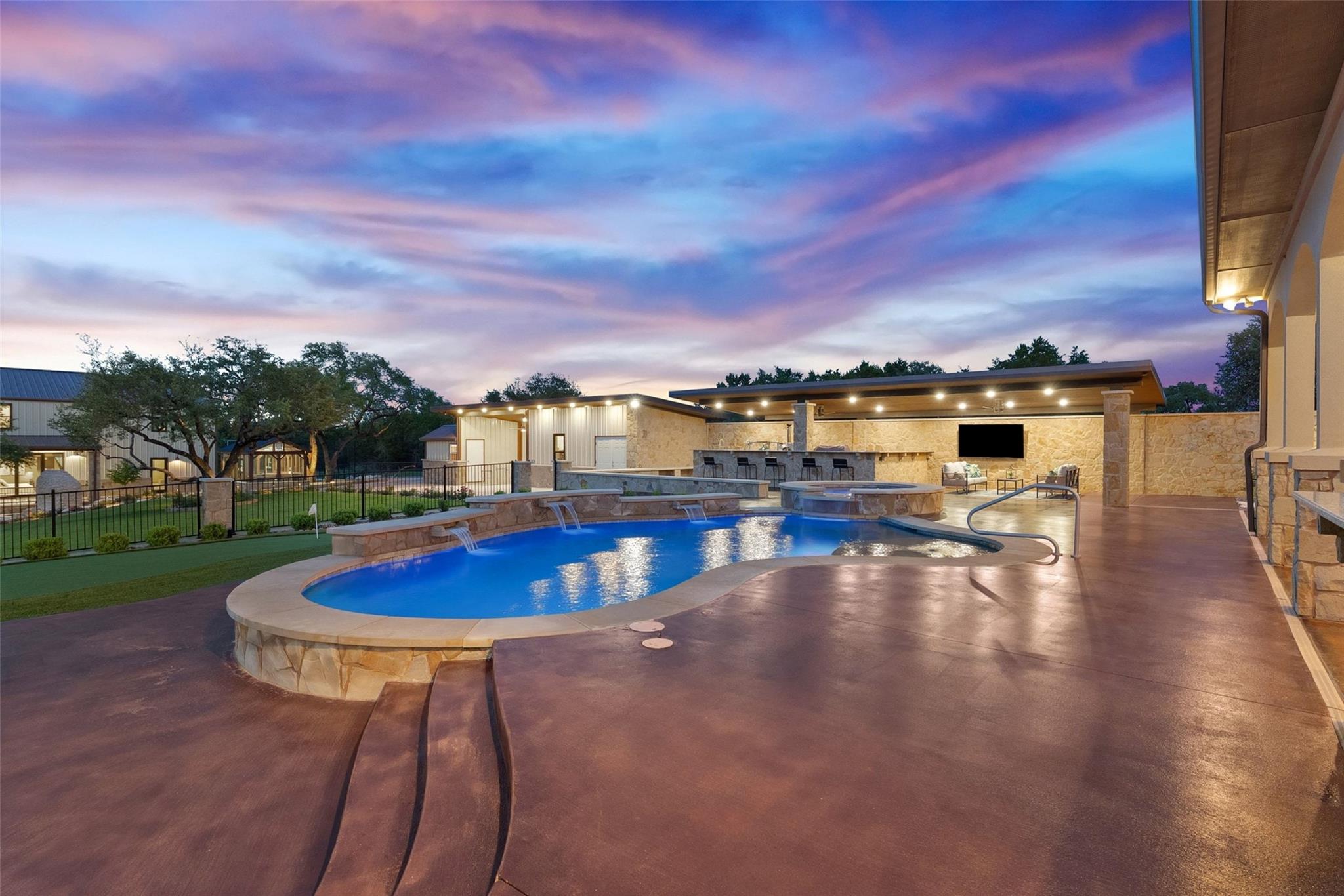 105 Esperanza Petal Pass, Liberty Hill, TX 78642