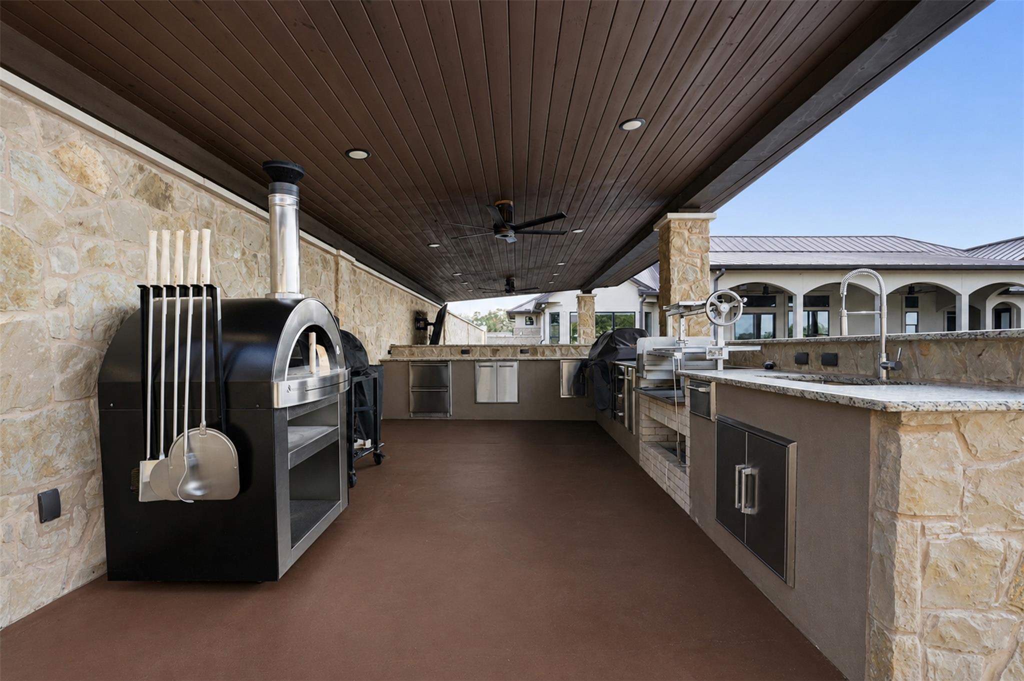 105 Esperanza Petal Pass, Liberty Hill, TX 78642