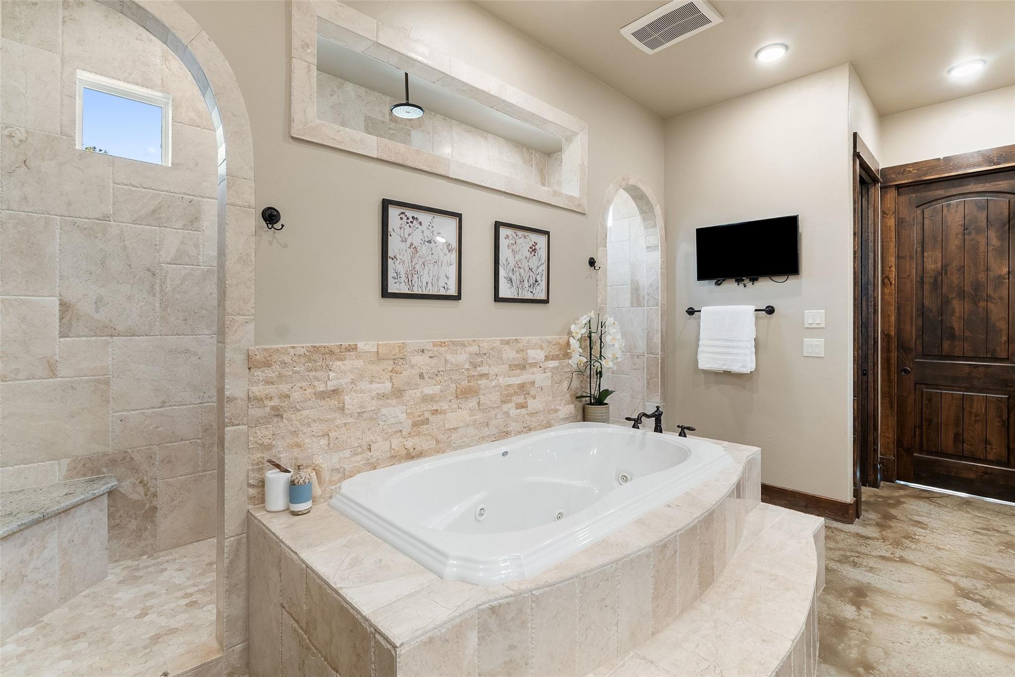 105 Esperanza Petal Pass, Liberty Hill, TX 78642