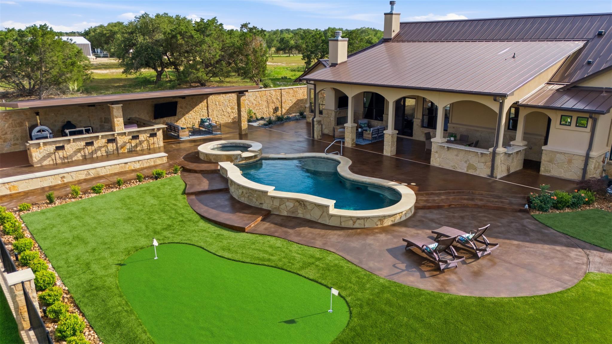 105 Esperanza Petal Pass, Liberty Hill, TX 78642