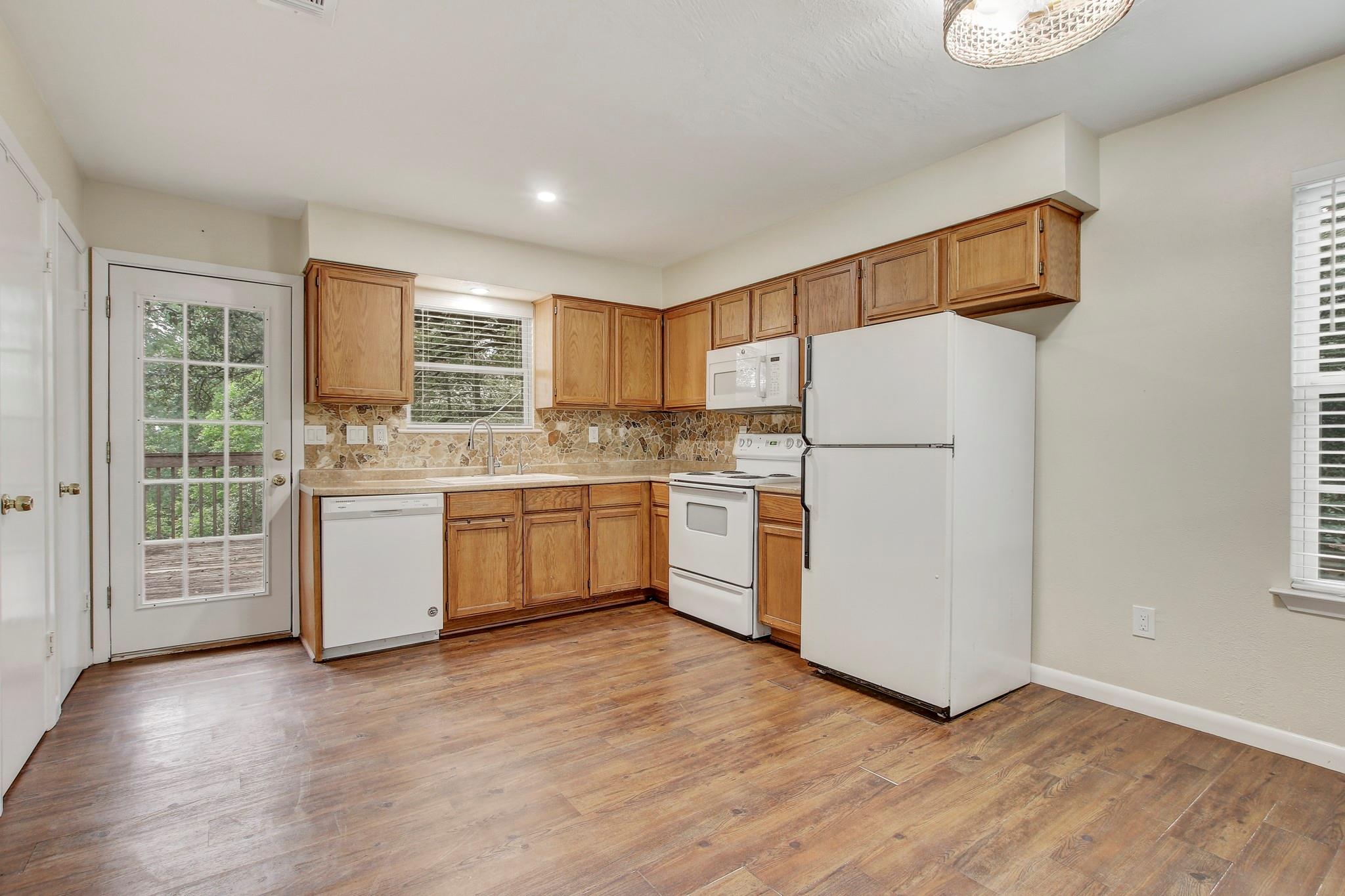 6902 Rifle Bnd, Austin, TX 78736