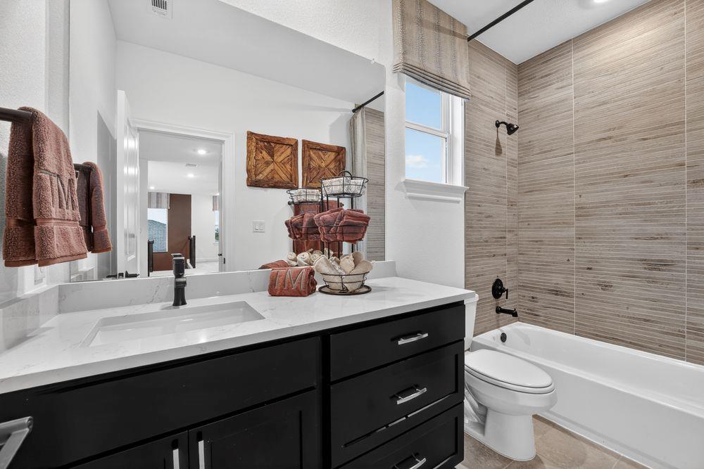 469 Emerald Walk Loop, Dripping Springs, TX 78620