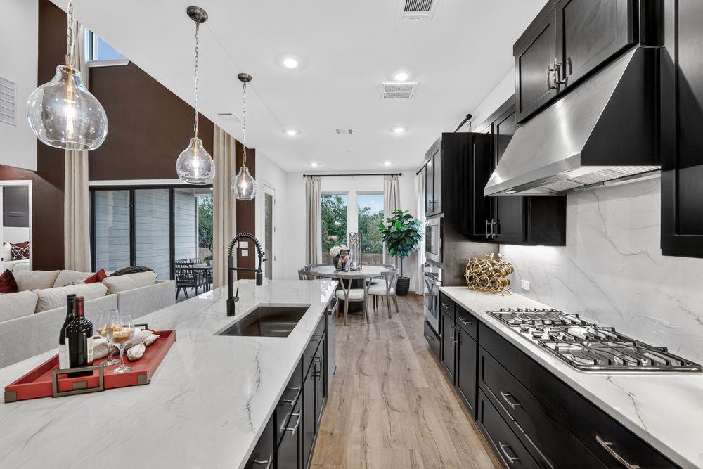 469 Emerald Walk Loop, Dripping Springs, TX 78620