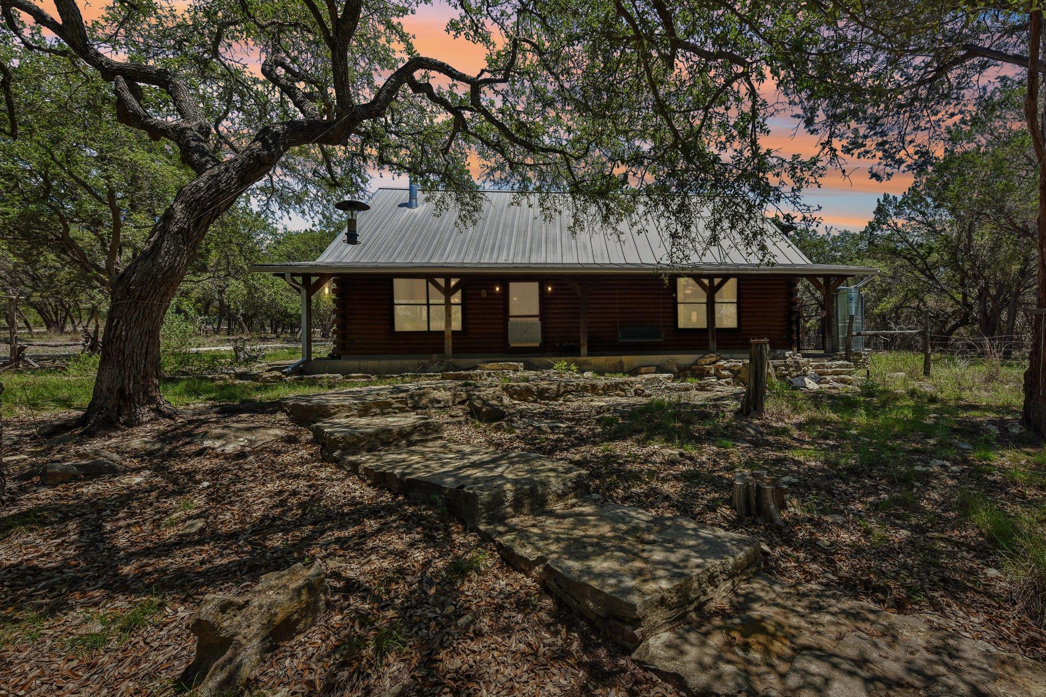 501 Oak Knob Dr, Wimberley, TX 78676
