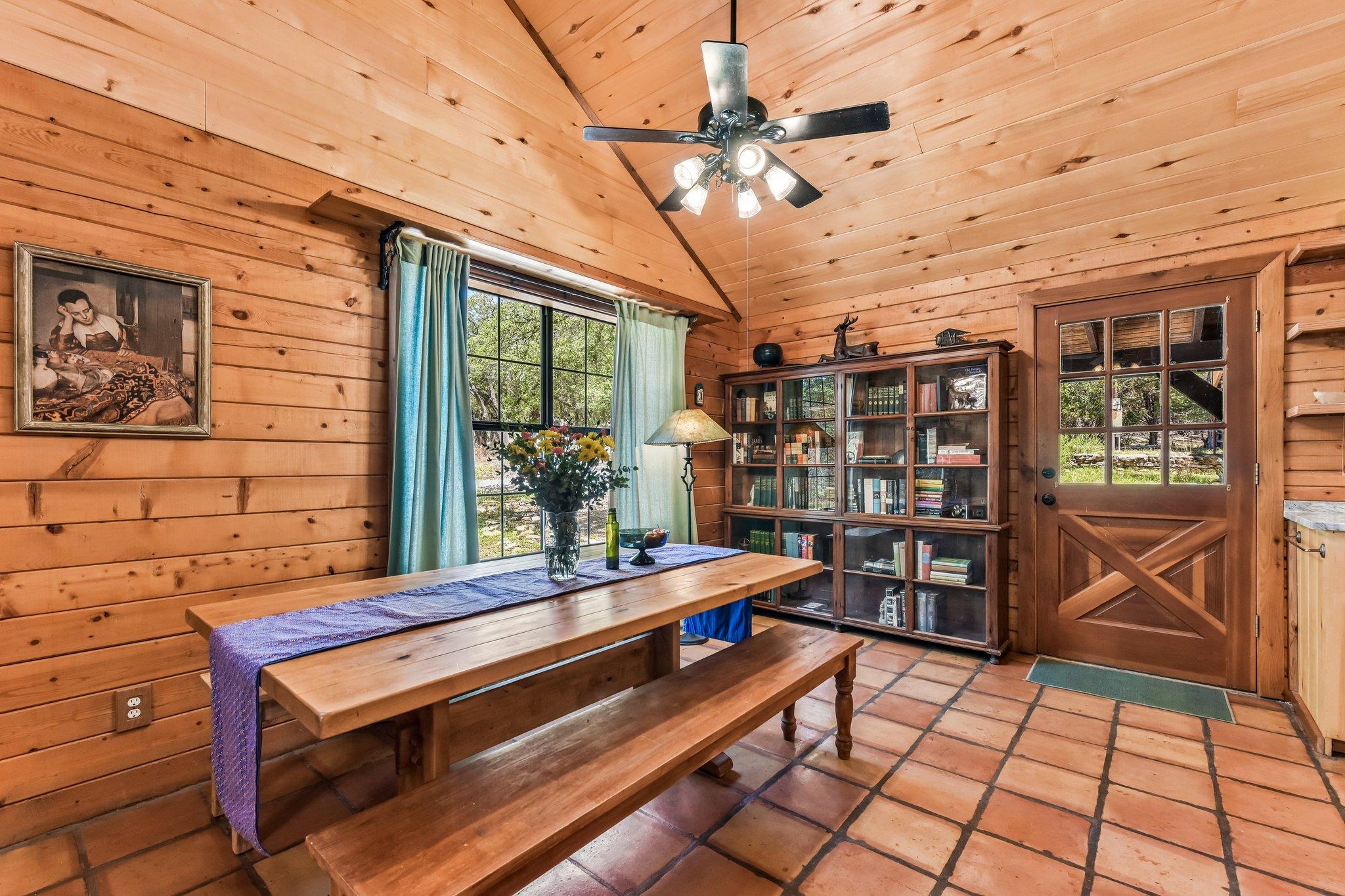 501 Oak Knob Dr, Wimberley, TX 78676