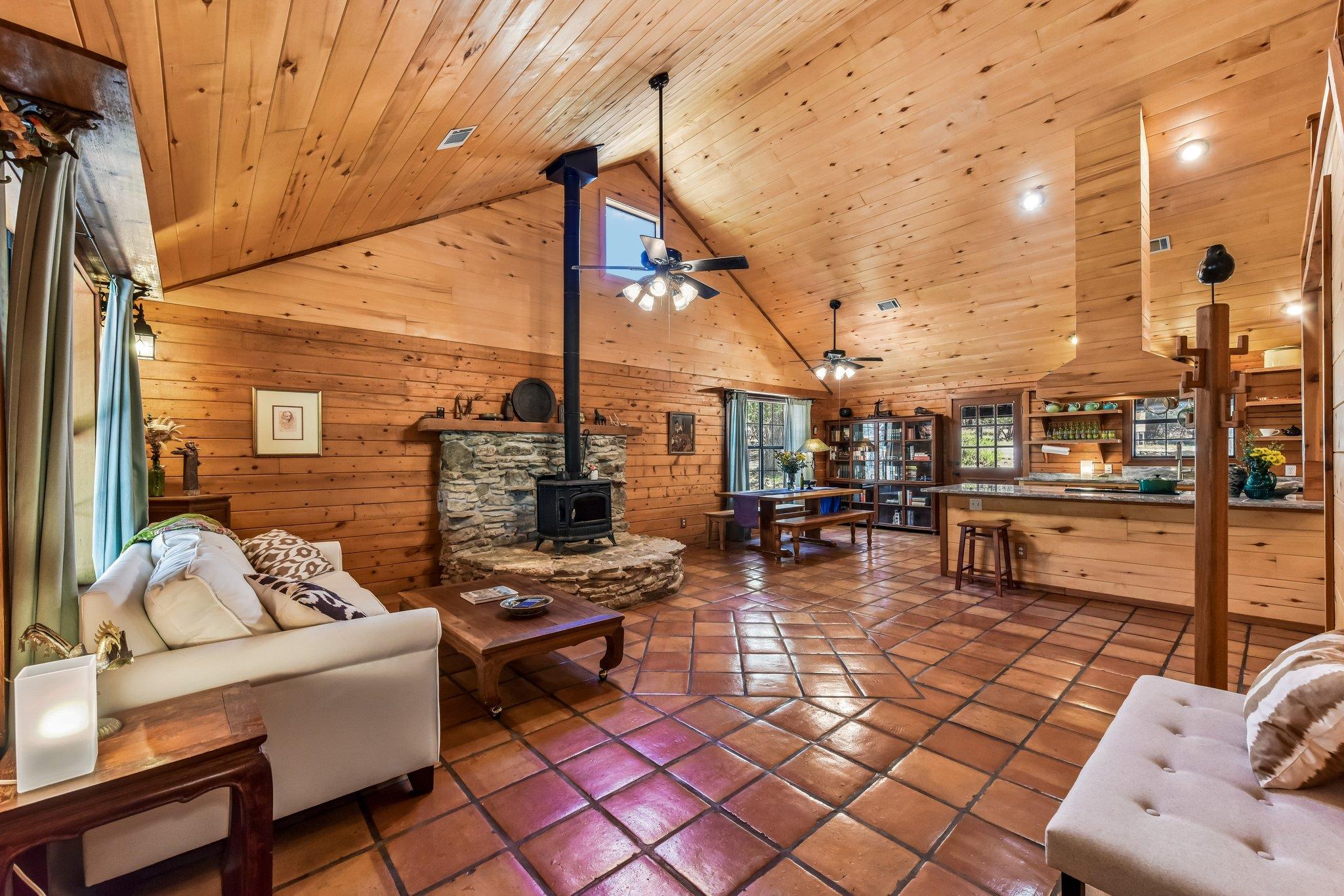 501 Oak Knob Dr, Wimberley, TX 78676