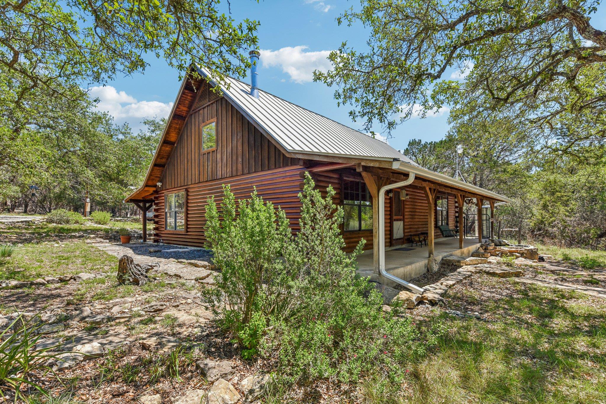 501 Oak Knob Dr, Wimberley, TX 78676