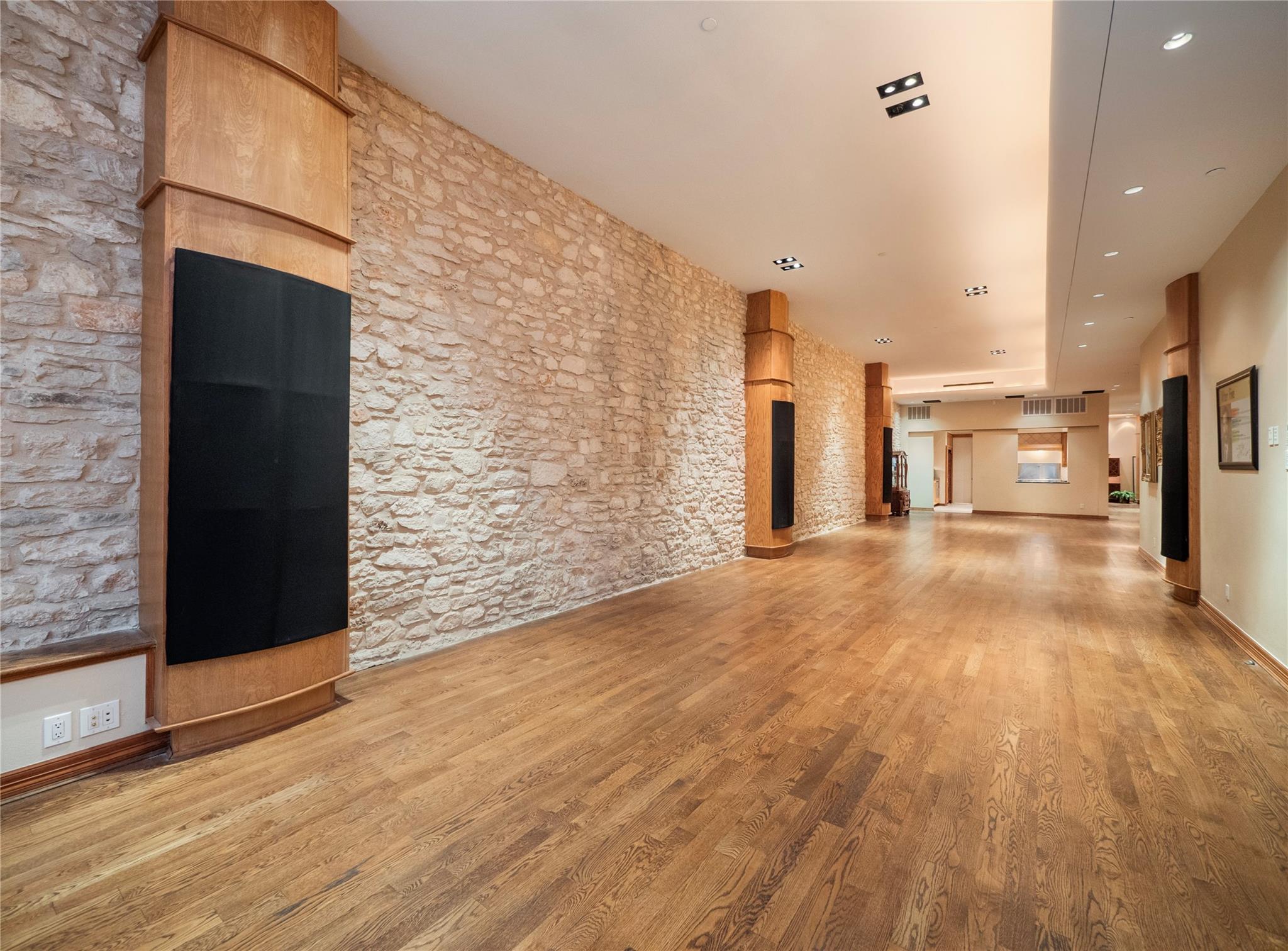 805 Congress Ave, Austin, TX 78701