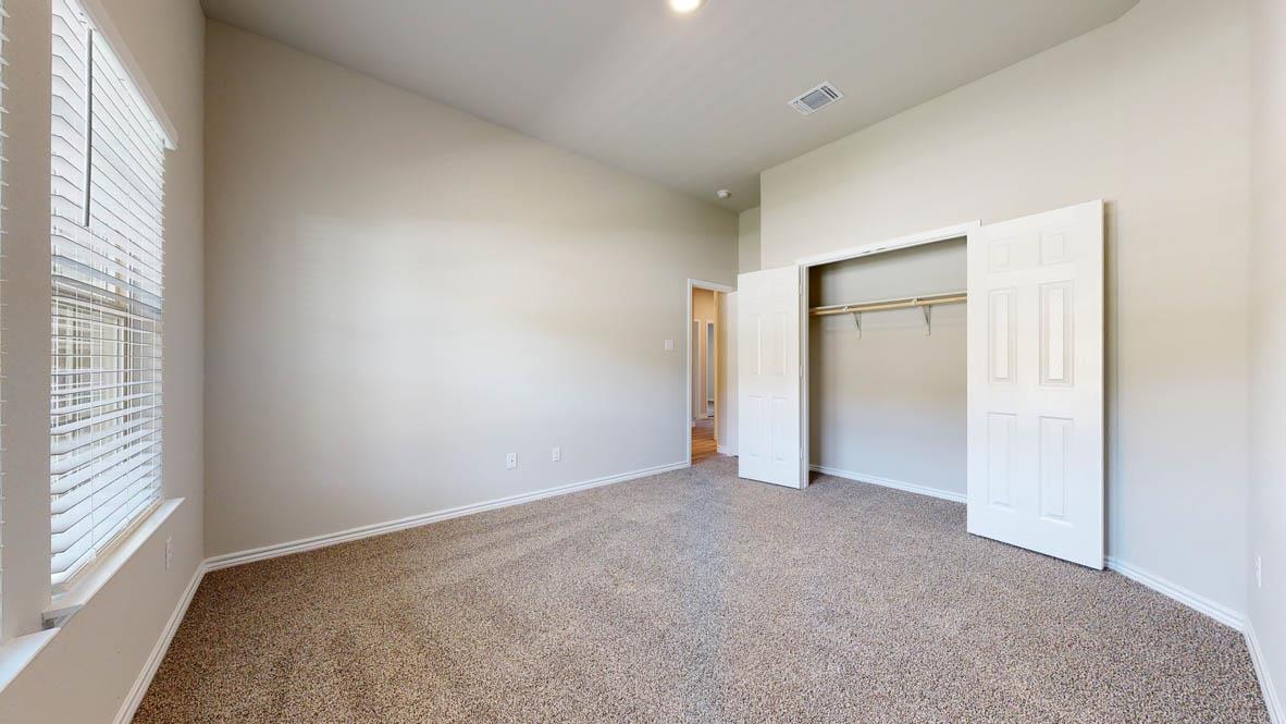 104 Kenzie St, Thorndale, TX 76577