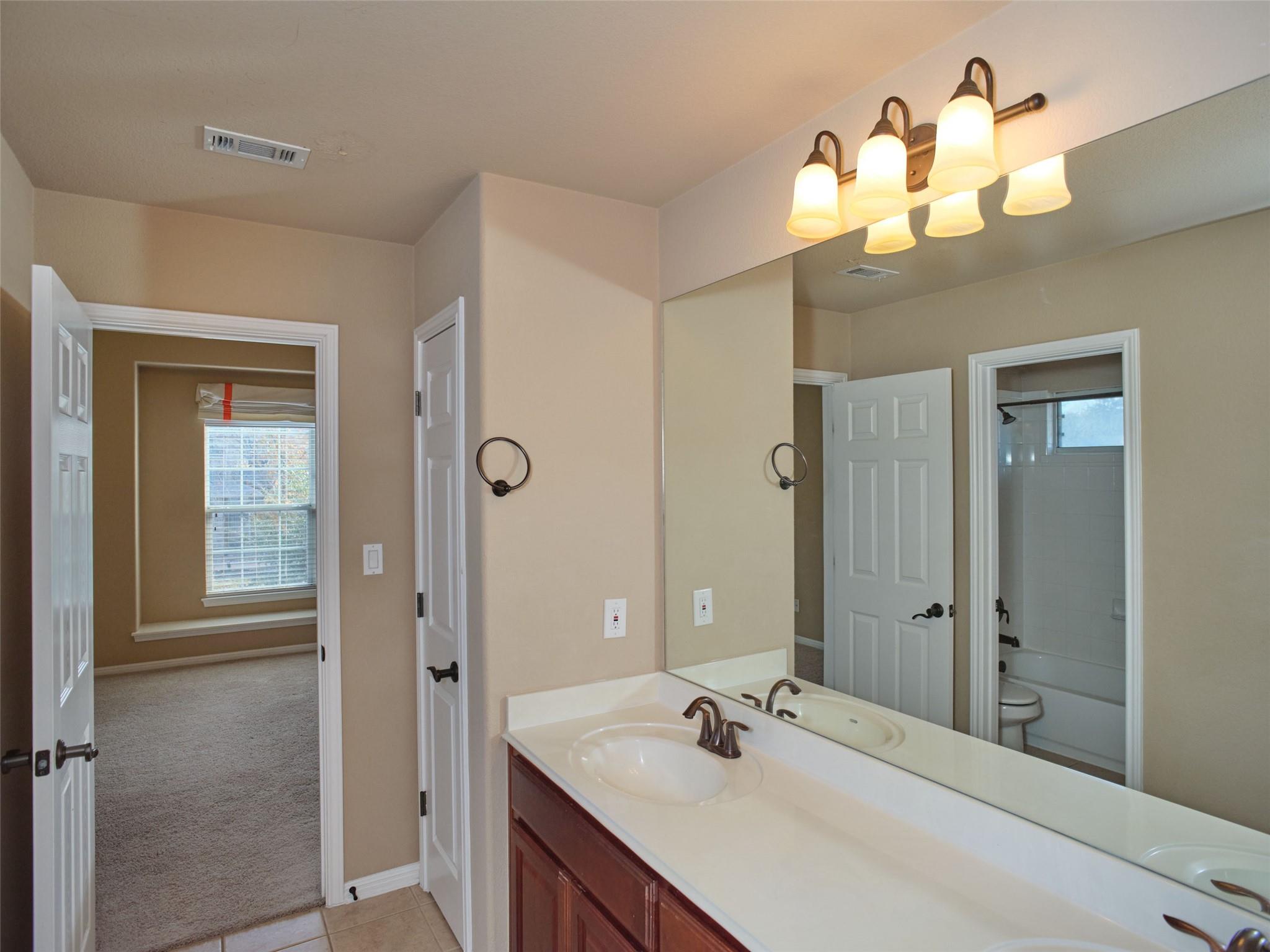 1116 Hillridge Dr, Round Rock, TX 78665