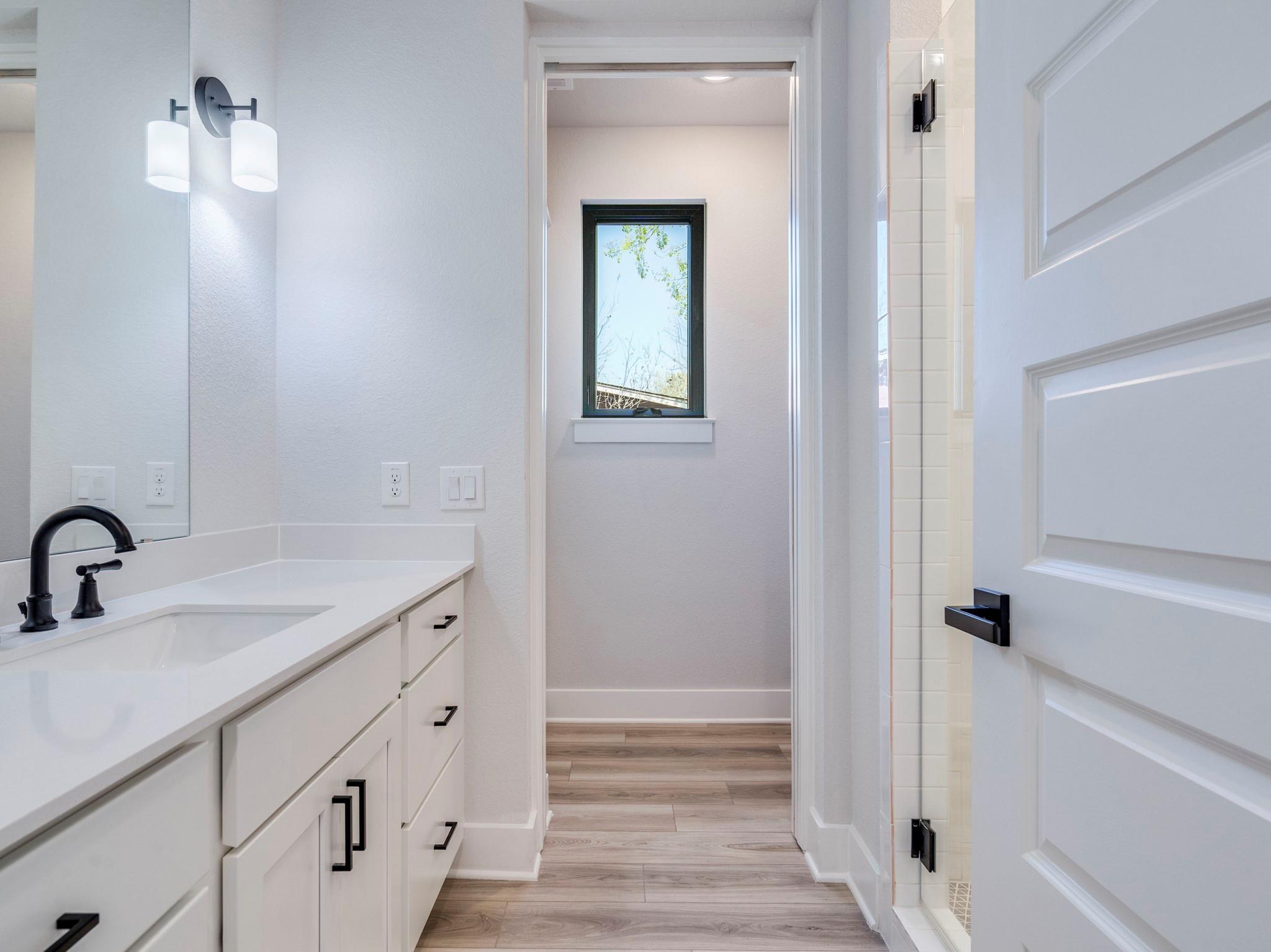 206 E Wonsley Dr # 1 & 2, Austin, TX 78753