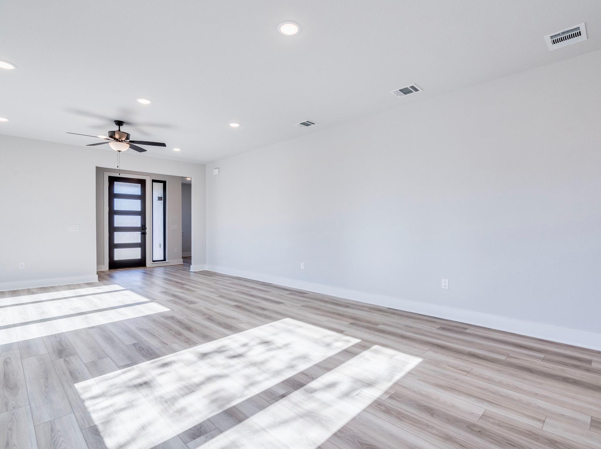 206 E Wonsley Dr # 1 & 2, Austin, TX 78753
