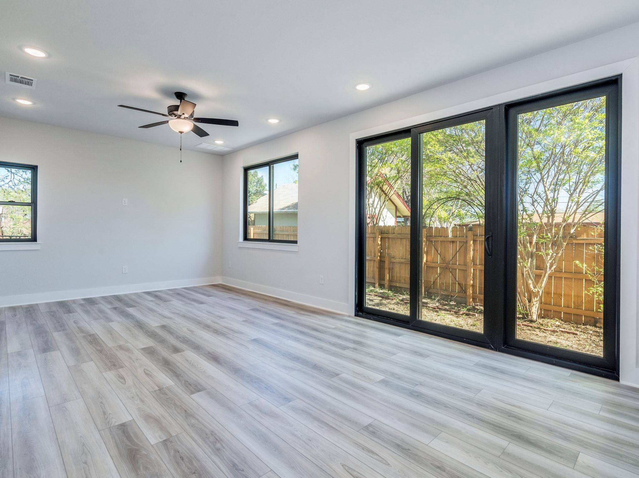 206 E Wonsley Dr # 1 & 2, Austin, TX 78753
